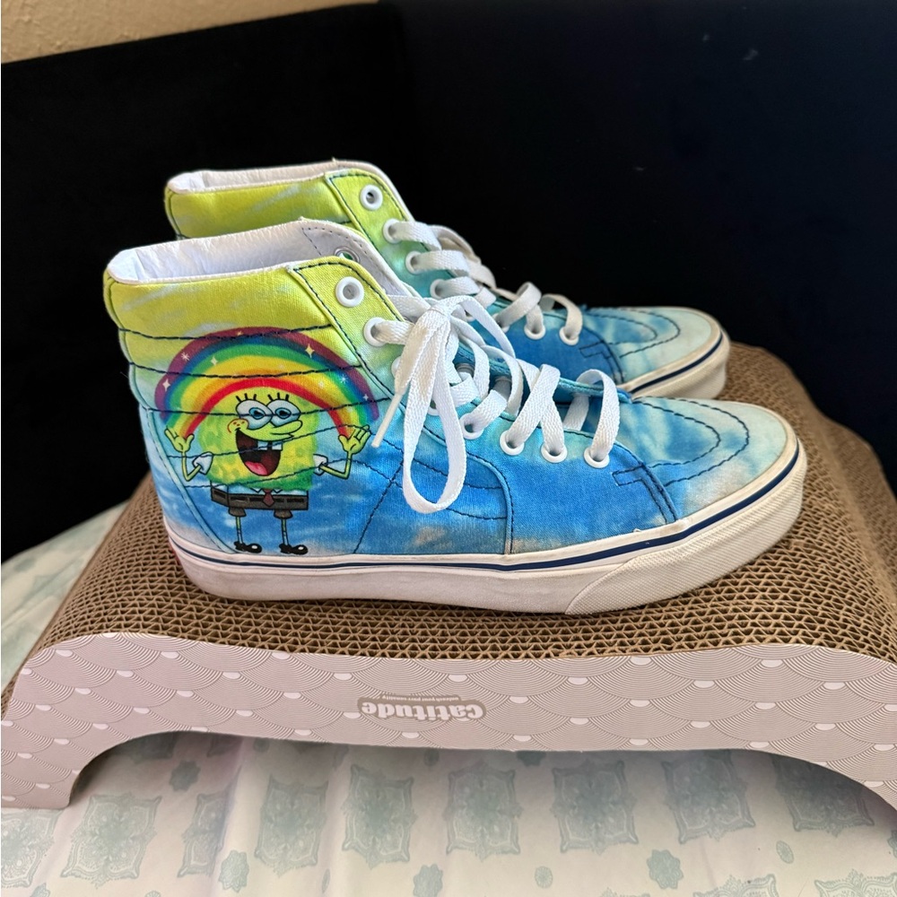 Vans x SpongeBob SquarePants Sk8-Hi 38 DX "Imaginaaation" sneakers.
